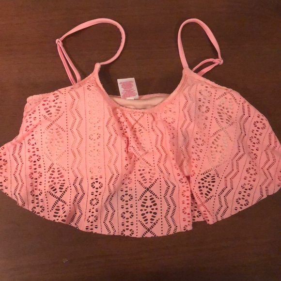 Swimsuit top - Picture 1 of 3